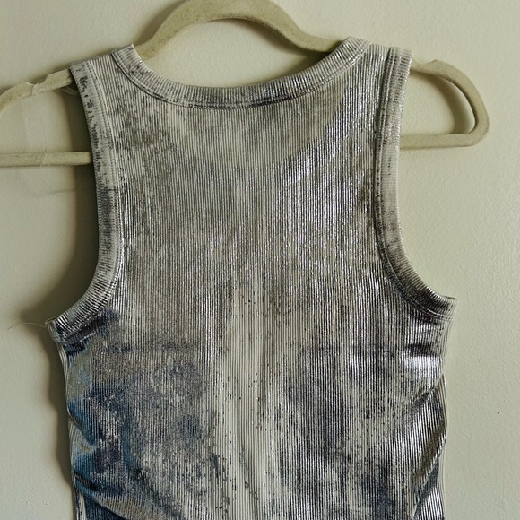 WHITE HOT FOIL TANK - Picture 3 of 4